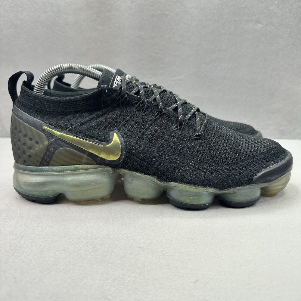 Mens‎ Size 9.5 Nike Air VaporMax Flyknit 2 Shoes Black / Gold Running Sneakers